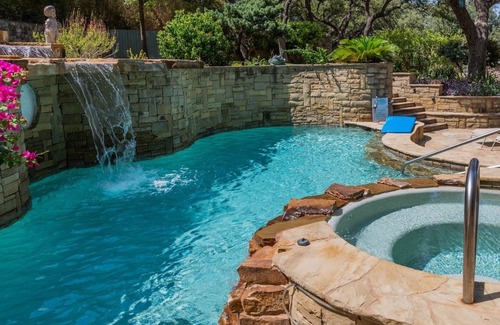 Canyon Lake Villa | Private High-End Resort. HeatedPool+Spa, 1-Story, Fire Pit, Fireplace, Game Room
