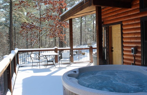 Broken Bow Cabin | Private Hilltop Couples Honeymoon Cabin on 2 Acres