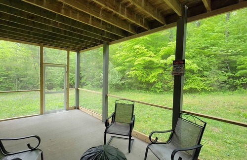 Sloans Valley House | Private home w/Hot tub & pool. In a gated resort community with a boat ramp.