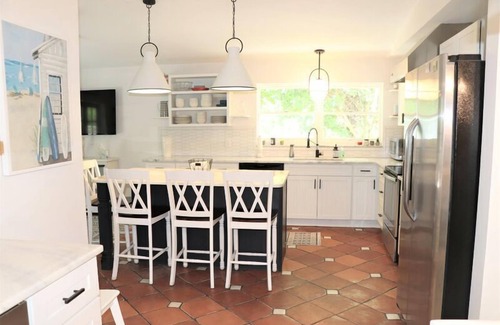 Bay Isle House | Private Home with Pool and In-ground Spa - 3360 Higel Avenue