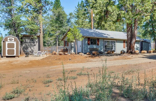 Shingletown House | Private Horse Stall: Unplug at Shingletown Home!