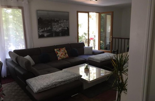 Montevrain Villa | Private House near Disneyland