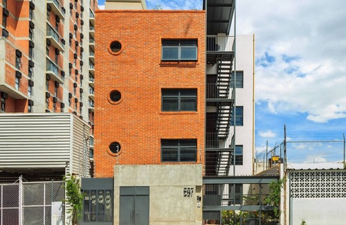 Guadalajara Apartment | Private, Industrial Style Flat,Pet Friendly 1 BD by Tribu San Martin