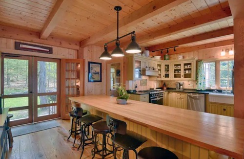 Brier Hill House | Private Island Retreat w/views of Singer Castle
