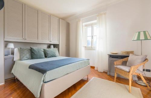 Santo Spirito Villa | Private Jacuzzi - Villa Bellosguardo in Florence Historic Center