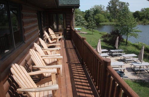 Norwalk Cabin | Private lake, lodge and 23 acre retreat south of Des Moines IA