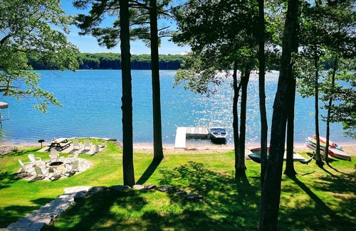 Gaylord House | Private LAKEFRONT HOME on All Sports "Lake 27" in Gaylord : 5 miles to downtown