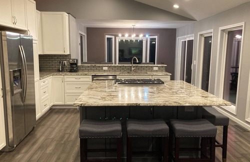 Maple Grove House | Private lakeshore home on secluded penninsula in the northwest suburbs