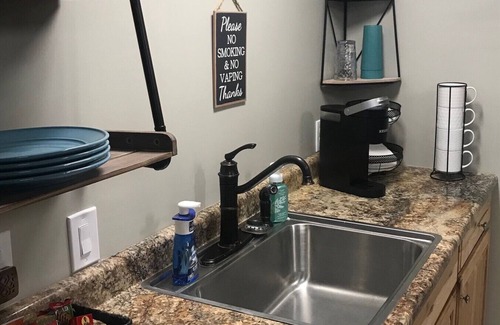 Otterbien Home House | Private Large Suite, cozy, quiet & close to I-75