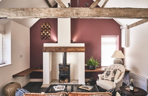 Wickhamford Cottage | Private location, North Cotswolds, Perfect couples retreat