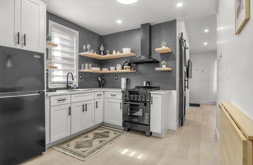 Allen Park House | Private Luxury Tiny Home