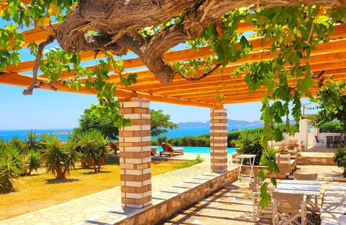 Paros Villa | Private Luxury Villa with private pool & spa 10p.