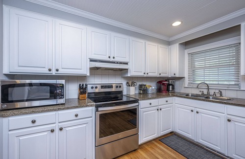 Harborgate Shores House | Private Mt. Pleasant home with a Pool!