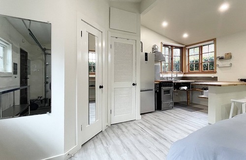 North Berkeley Apartment | Private, New, Modern Studio in Prime North Berkeley, 1 block from Bart Station