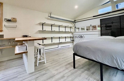 North Berkeley Apartment | Private, New, Modern Studio in Prime North Berkeley, 1 block from Bart Station