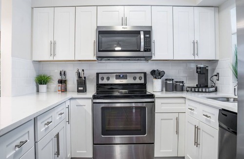 Florida North Atlantic Coast House | Private Oasis🌴 Heated Pool Near Beach Pet Friendly