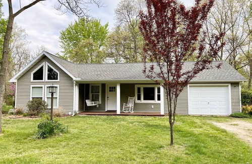 Sawyer House | Private Oasis Near Lake Michigan & Warren Dunes!