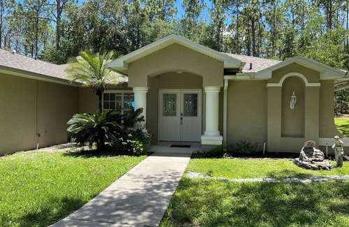Spring Hill House | Private Paradise with heated pool on 2 acres! Pet friendly