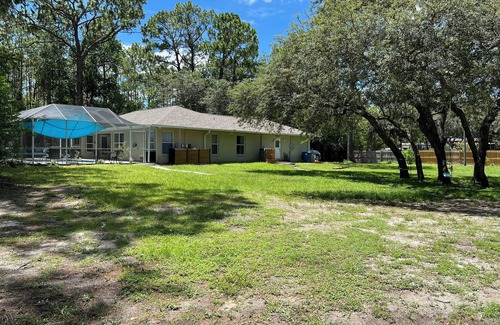 Spring Hill House | Private Paradise with heated pool on 2 acres! Pet friendly