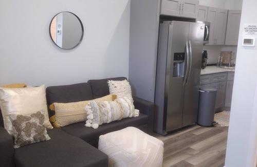 Amityville Apartment | Private, Quiet 1 Bedroom in Amityville