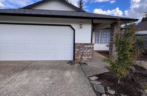 Canby House | Private Residence Near Downtown & Amenities