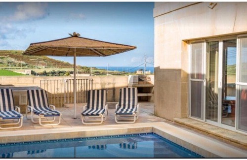 Ta' Għammar Bed & Breakfast | PRIVATE ROOM 2 PEOPLE PRIVATE BATHROOM ON CORRIDOR