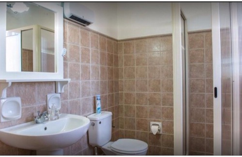 Ta' Għammar Bed & Breakfast | PRIVATE ROOM 2 PEOPLE PRIVATE BATHROOM ON CORRIDOR