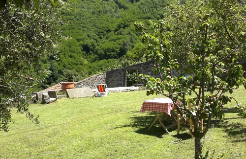 Borgo a Mozzano Resort | Private room ∙ 3 guests