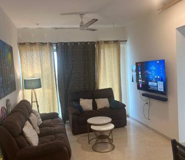 Worli Apartment | Private Room in 2 BHK Apartment with City & Sea View