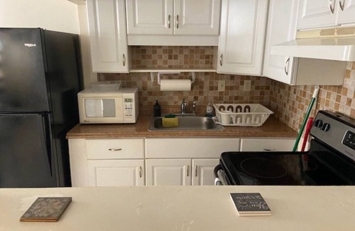 West Little Havana House | Private room near to Miami Airport - Free Parking