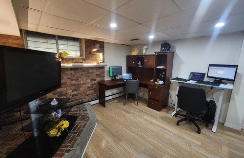 Sudbury House | Private Room with Shared Kitchen & Washroom