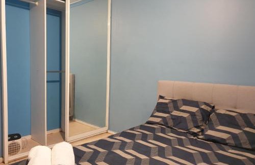 Werribee House | Private room with shared facilities W