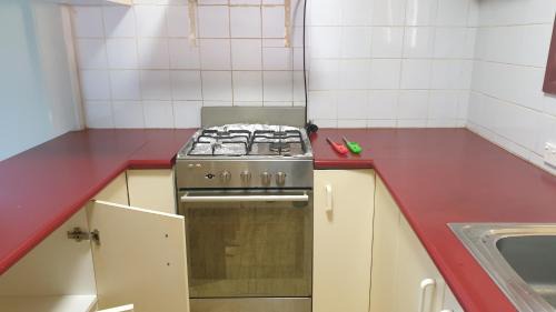 Werribee House | Private room with shared facilities W