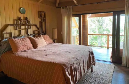 Kailua-Kona Villa | Private Sanctuary In The Hawaiian Cloud Forest