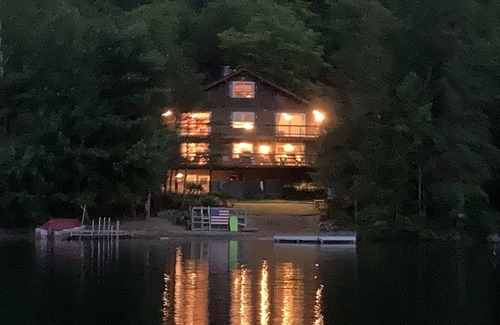 Paradox House | Private Sandy Beach with 125 feet of lake frontage
