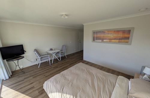 Vasse Apartment | Private Studio Bed and Bath