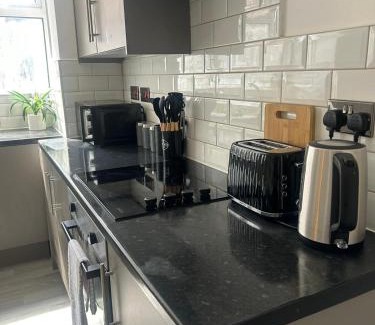 Derby House | Private Studio in Derby - Shared Kitchen # 1