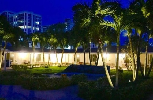Pompano Beach Apartment | Private Suite # 9, few minutes walk to beach