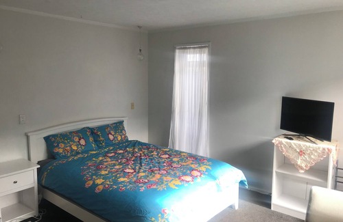 Somerville Apartment | Private Suite with Private Kitchen, Bathroom & Access