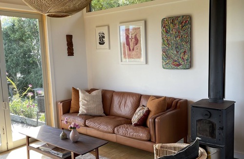 Surfdale House | Private. Sunny. Twin sea views, cedar tub, mediterranean gardens, flat lawns.