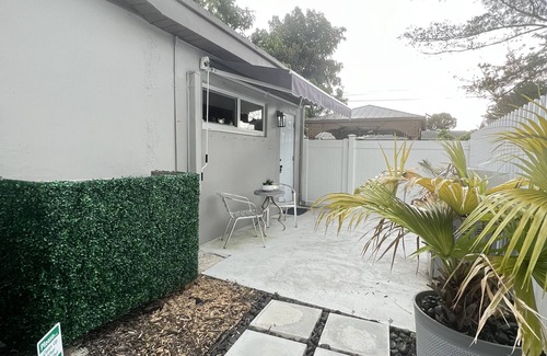 Boulevard Heights House | Private Tropical Oasis 10 minutes from Hard Rock Stadium