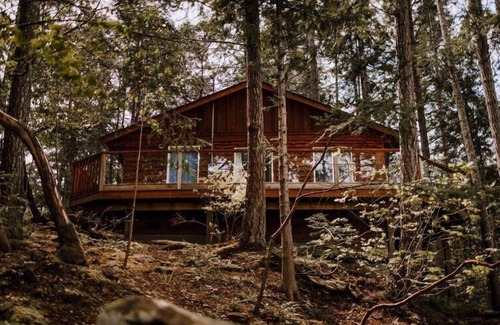 Regional District of Nanaimo Cabin | Private two-bedroom cottage with an ocean view