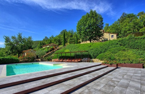 Capolona Villa | Private Villa with A/C, private pool, WIFI, TV, patio, panoramic view, parking, close to Arezzo