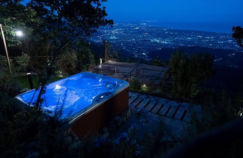 Seravezza Villa | Private Villa with A/C, hot tub, WIFI, sauna, balcony, panoramic view, close to Forte Dei Marmi