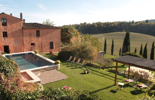 Simignano Villa | Private Villa with hot tub, WIFI, private pool, A/C, TV, patio, panoramic view, close to Siena