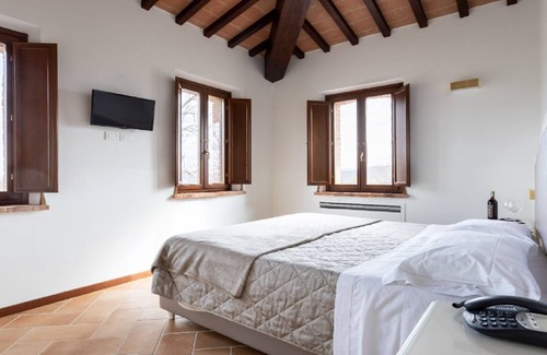 Chiusi Other | Private Villa with swimming Pool and Garden exclusive use