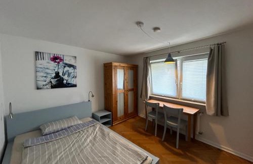 Graurheindorf House | Private Zimmer mit eigener Küche und in Rheinnähe
