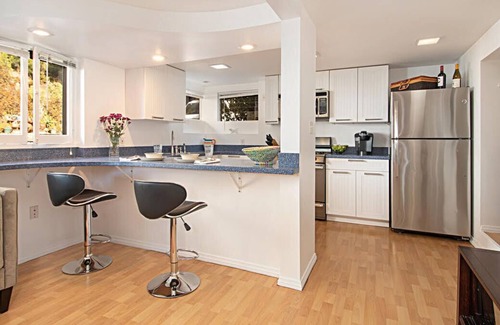 Middletown Apartment | Privately centrally located Apt. in Mission Hills