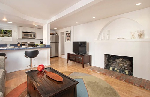 Middletown Apartment | Privately centrally located Apt. in Mission Hills