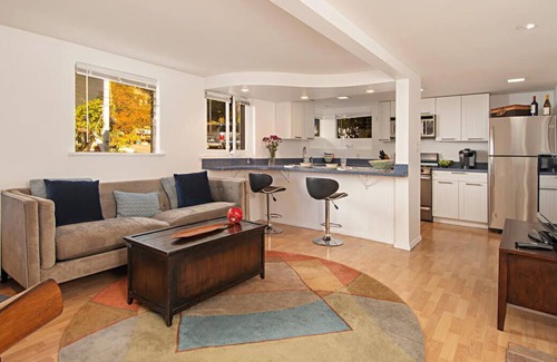 Middletown Apartment | Privately centrally located Apt. in Mission Hills